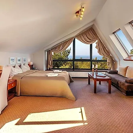 Columbus 3*